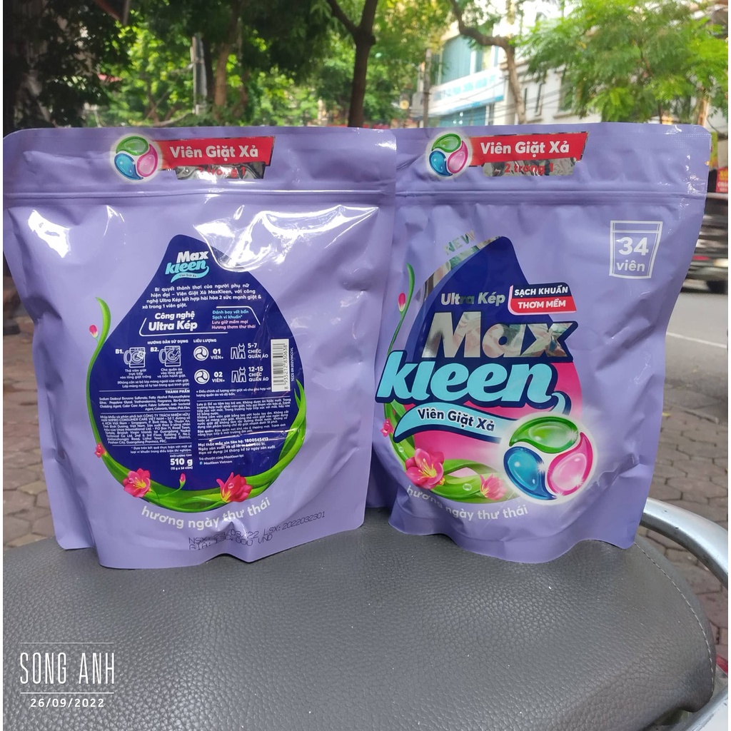 MAXKLEEN- Viên giặt xả 2 trong 1 mới với tính năng đột phá túi 34 viên cho cả ngày dài thơm mát.