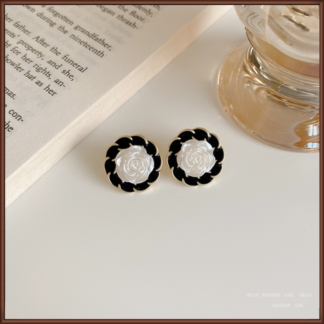 Bông Tai Mạ Bạc 925 Hình Hoa Trà Đính Ngọc Trai Đơn Giản Phong Cách Retro Cho Nữ