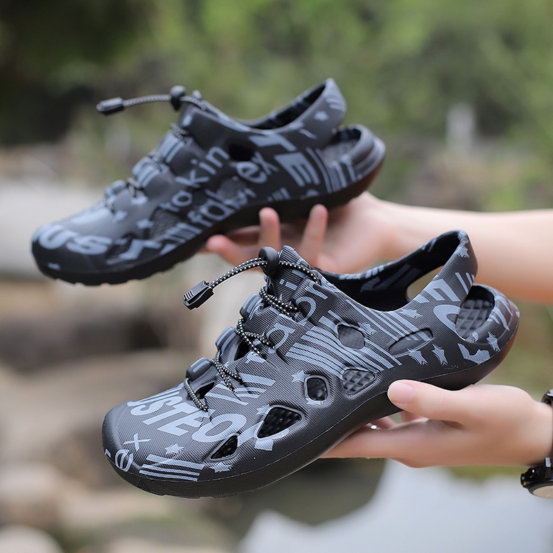 Giày Sandal Đục Lỗ Đế Mềm Chống Trượt Không Thấm Nước Chất Lượng Cao Cho Nam