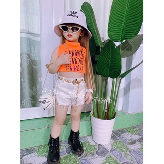 Thắt lưng xích cho bé