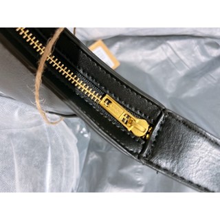 Túi kẹp nách Brandy Melville