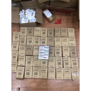 KEM ĐÁNH RĂNG CREST 3D WHITE WHITENING THERAPY FRESH