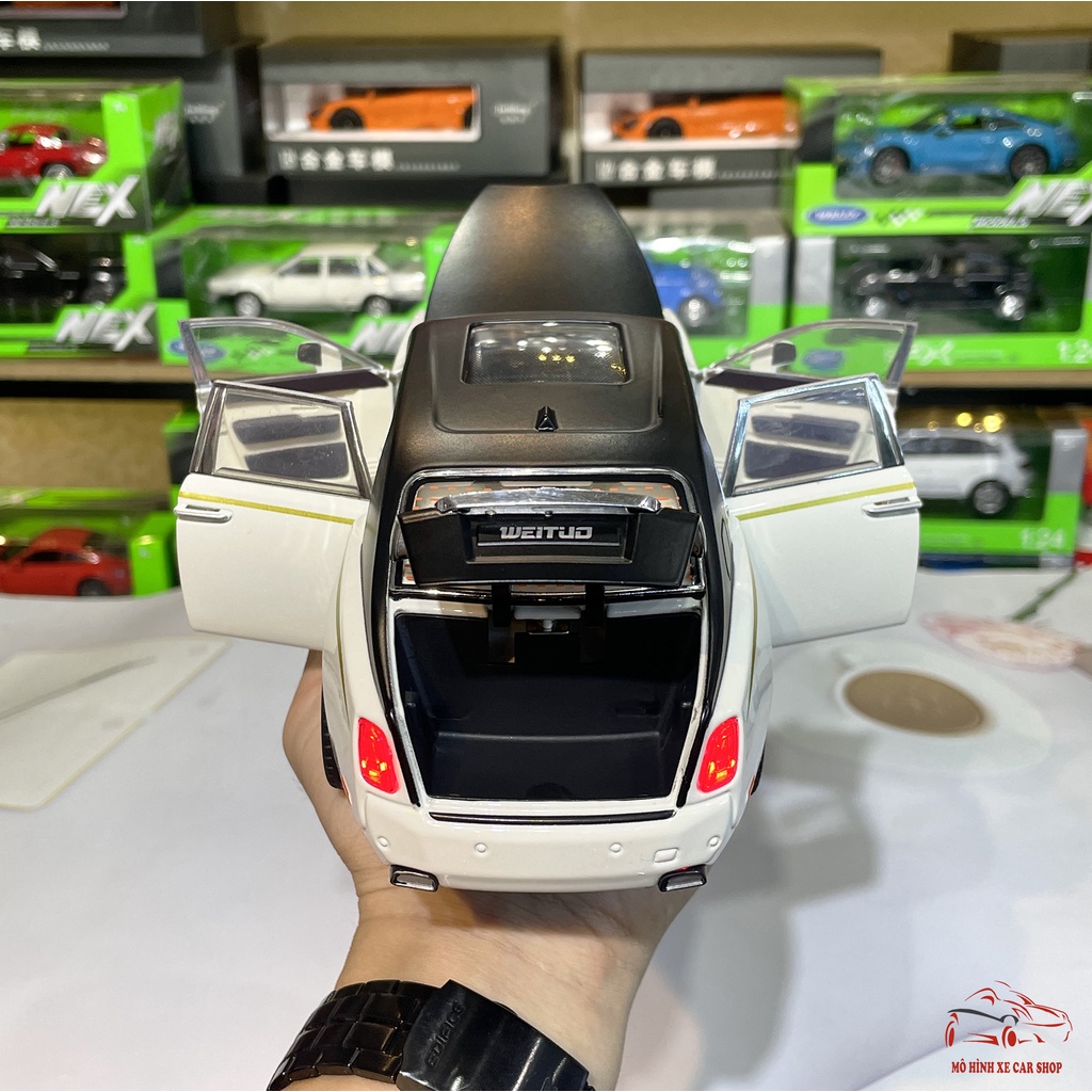 Mô hình xe ô tô kim loại Rolls-Royce Phantom VIII tỉ lệ 1:20 Carshop hãng Weituo màu trắng