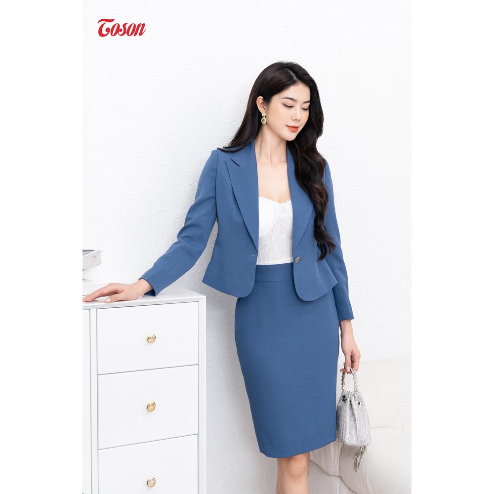 Bộ đồ Vest xanh lam tuýp si: Cổ 2 ve tà cắt lượn,+ Chân váy ôm Toson B8391X52