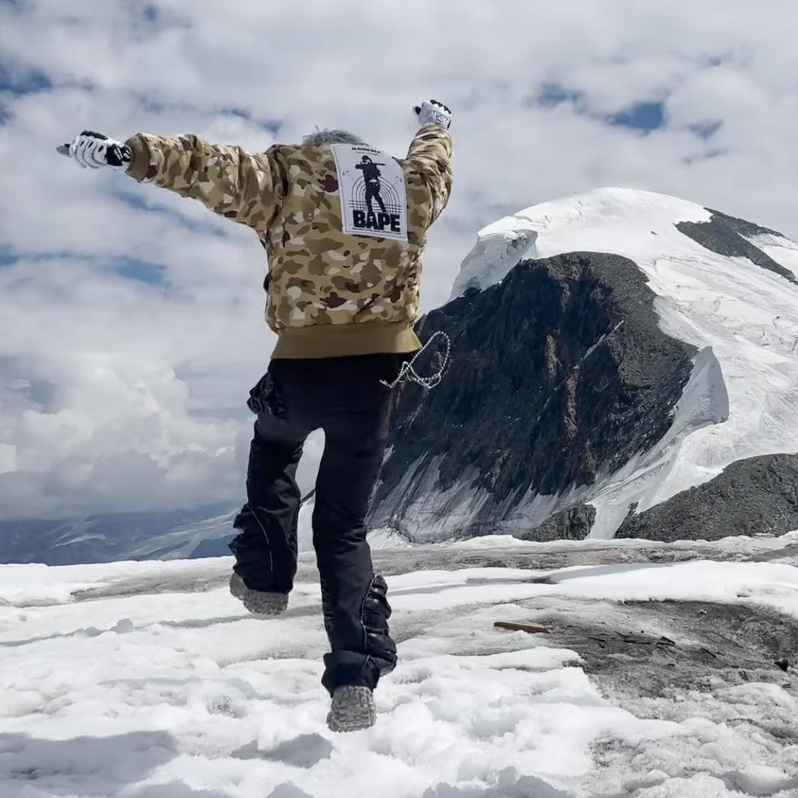 Áo Bape 16Typh, Áo Bomber Jacket Bape Shark x Alpha Industries Mặc được 2 mặt, mua một được 2 áo DuSo.Luxury