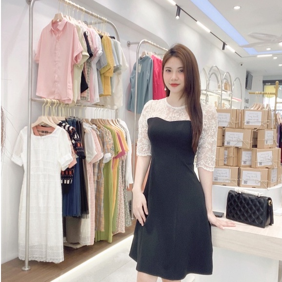 Váy thiết kế màu đen cổ tròn tay lỡ phối ren cao cấp siêu xinh cho các nàng Evafashion