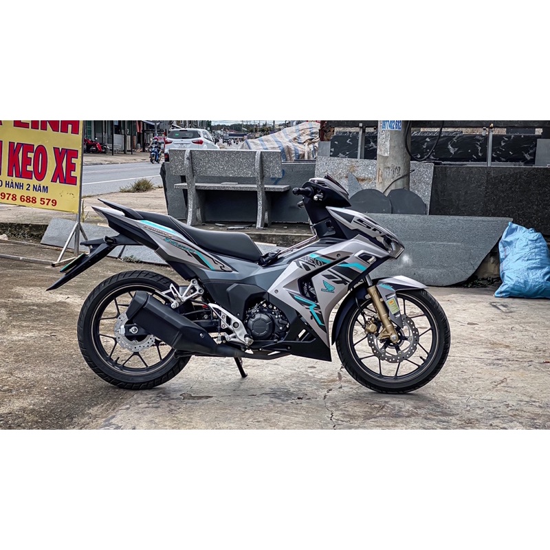 Tem rời Winner X V3 dán cho xe màu bạc