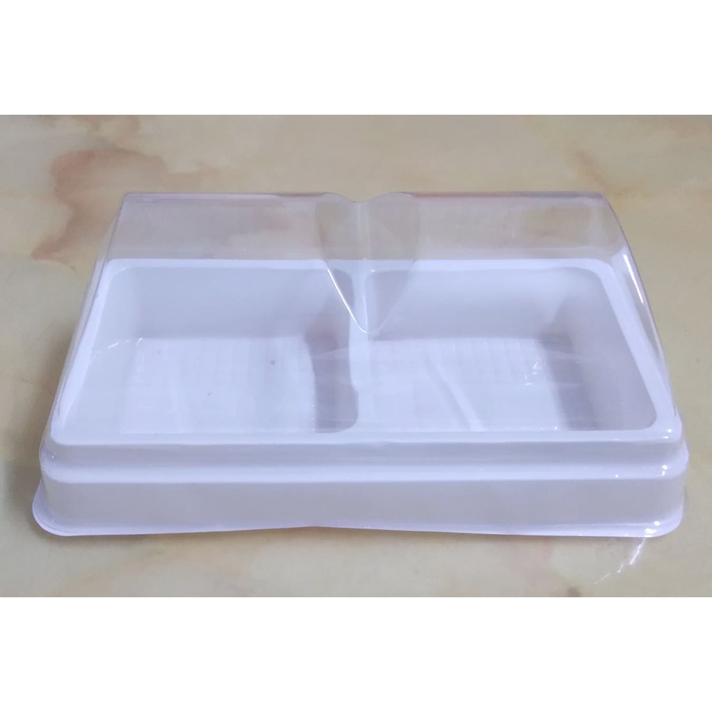 100 Hộp Nhựa Đựng Bánh 2 Ngăn Đế Trắng, kích thước mỗi ngăn 5.5 cm x cao 5.5 cm