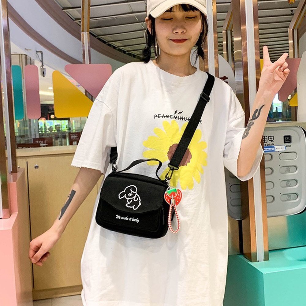 Túi đeo chéo mini vải canvas in hình đáng yêu nhiều ngăn đựng đồ cá nhân siêu tiên lợi ( không kèm gấu bông )