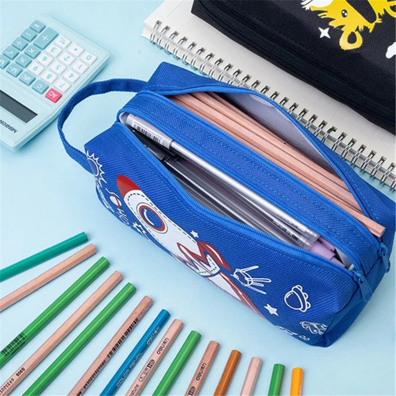 1 Túi Đựng Bút Bằng Vải Canvas Hình Phi Hành Gia Hoạt Hình Đáng Yêu