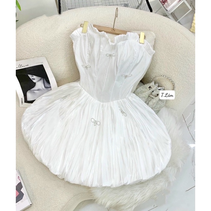 Đầm dáng xoè cúp ngực phối bèo đính nơ đá