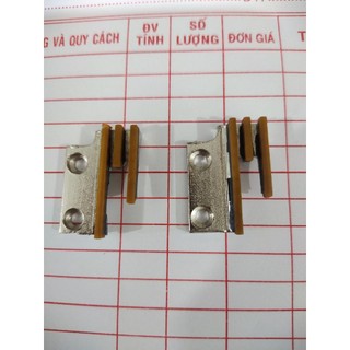 bàn lừa máy khâu 3 cầu nhựa có răng và không răng