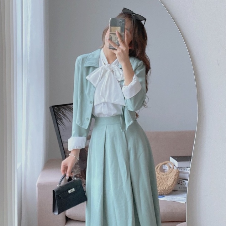 ÁO SƠ MI CỘT NƠ CỔ + VEST CROPTOP