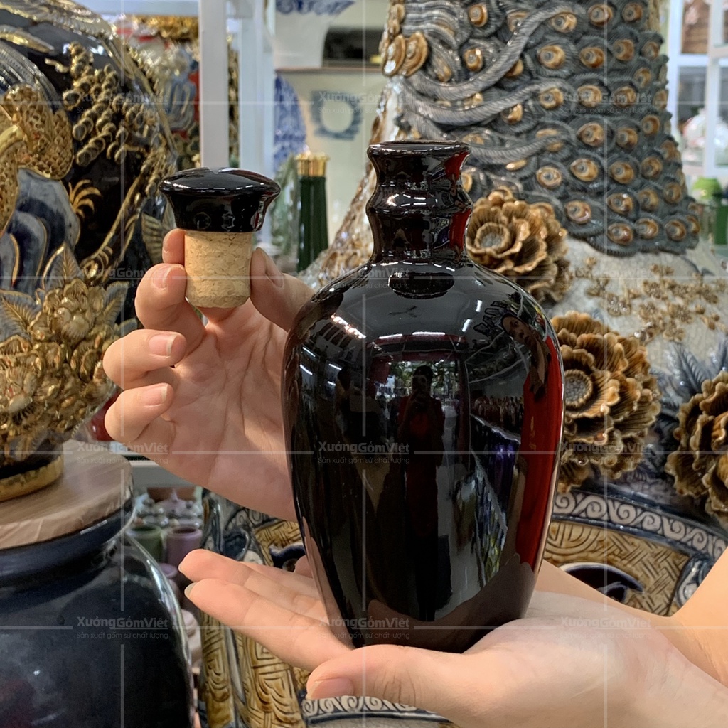 Nậm đựng rượu sứ Bát Tràng dung tích 600ml màu xanh và đen