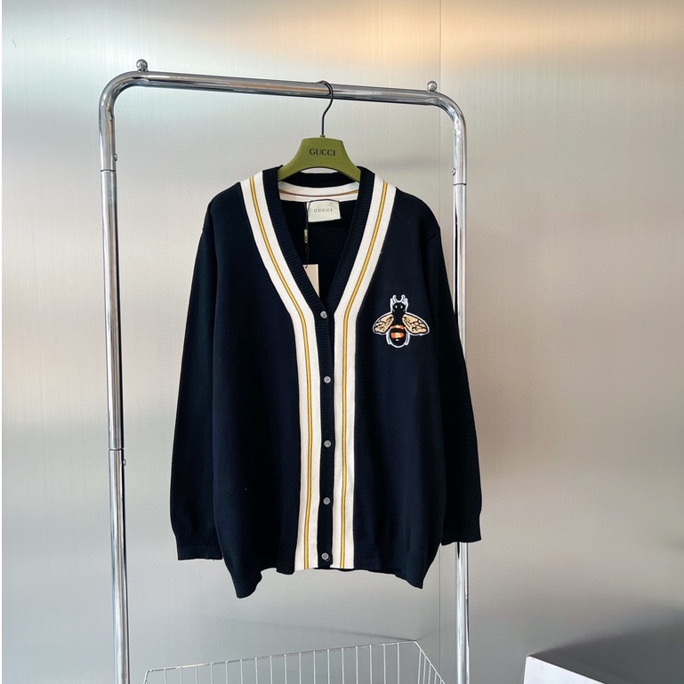 Áo khoác Cardigan Gucci logo washong ngực LA 1-1 on web
