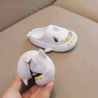 dép cá mập