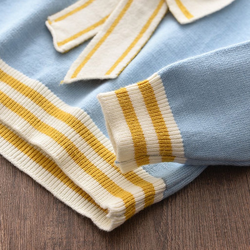 Set đồ mùa đông 2 món Bear Leader gồm áo sweater gắn nơ + chân váy cho bé gái