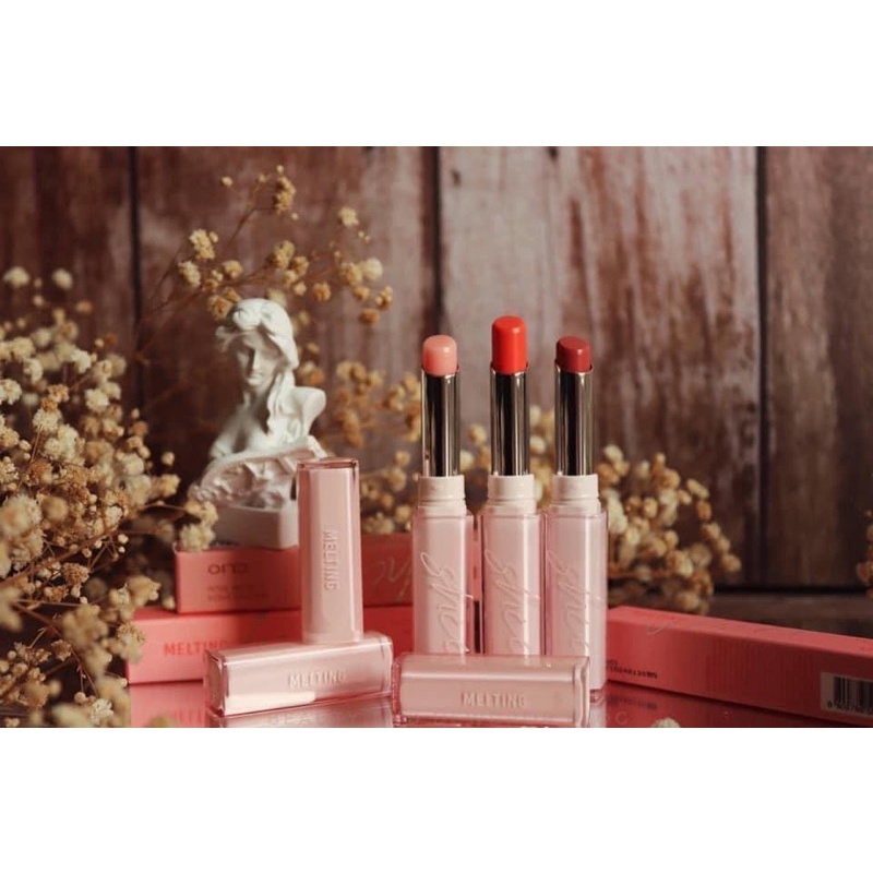 Son dưỡng có màu CLIO