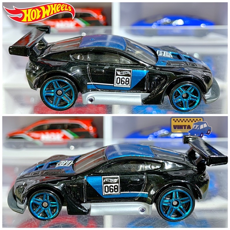 Xe mô hình Hot Wheels Loose ASTON MARTIN VANTAGE GT3 - Black - tỉ lệ 1:64