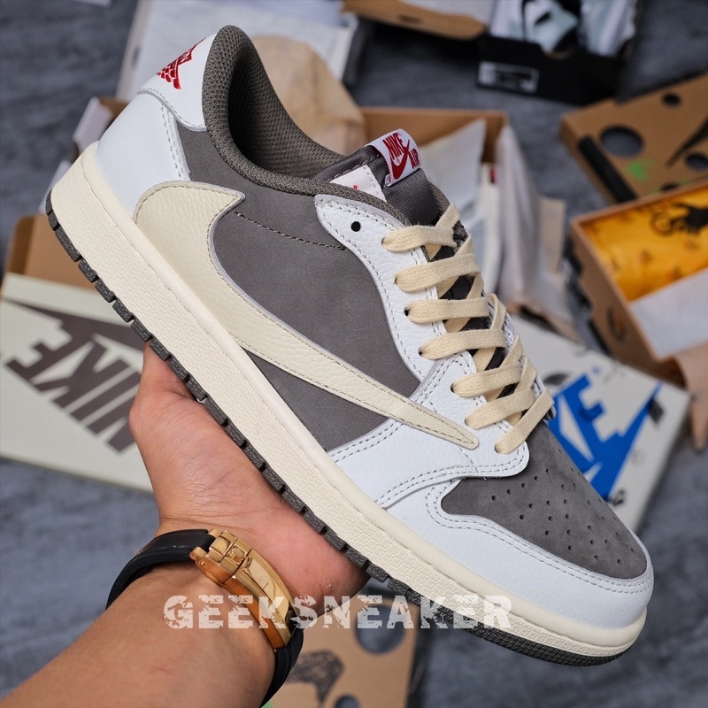 Giày Sneaker Cổ thấp • Travis Scott x Air Jordan 1 Low "Reverse Mocha"