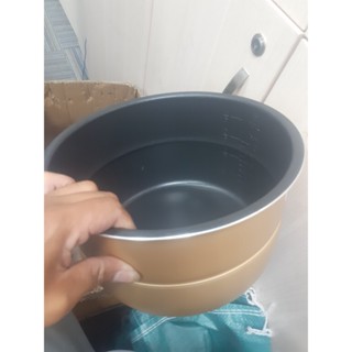 Lòng nồi Nồi áp suất điện BlueStone PCB-5619 5 lít