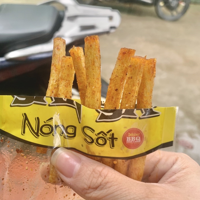 Snack gân gà nóng sốt Ba Anh Em Food (gói 30g)