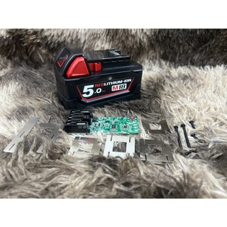 Vỏ mạch Milwaukee M18 5S 18V cân bằng, Led báo pin và nhận sạc zin.
