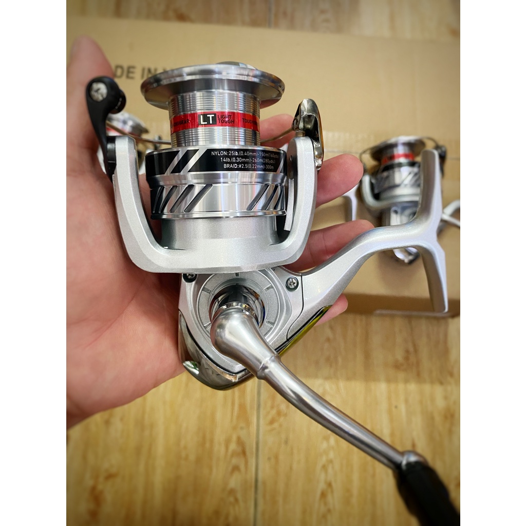 Máy câu Daiwa Crossfire LT