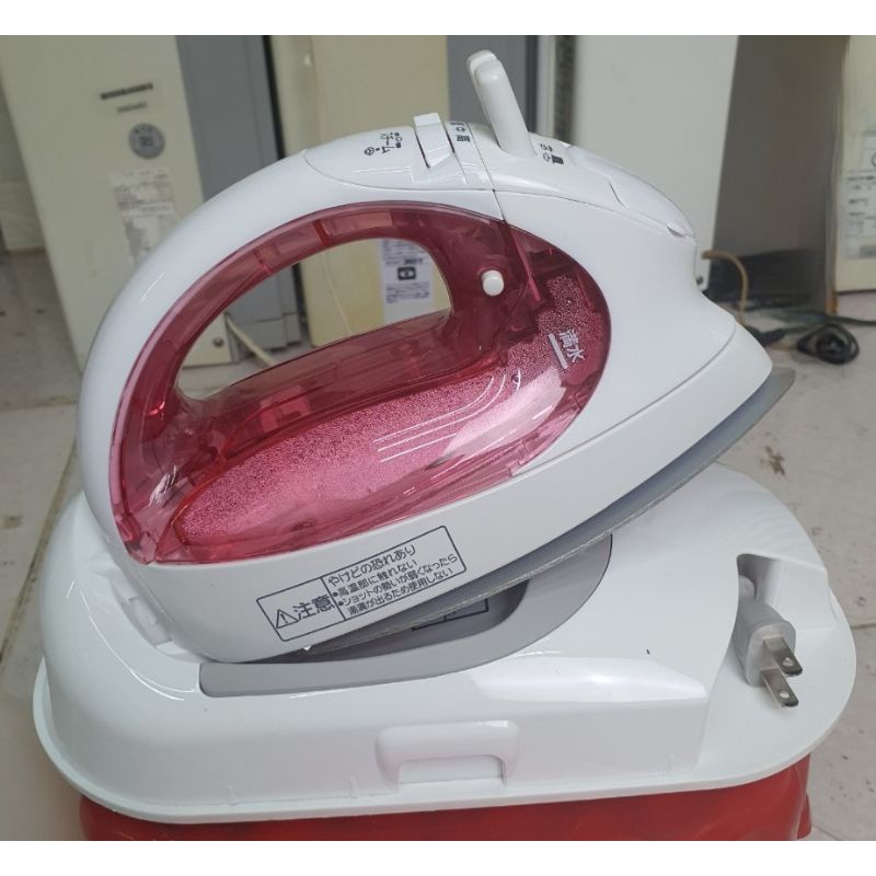 Bàn là hơi không dây Panasonic NI-CL309