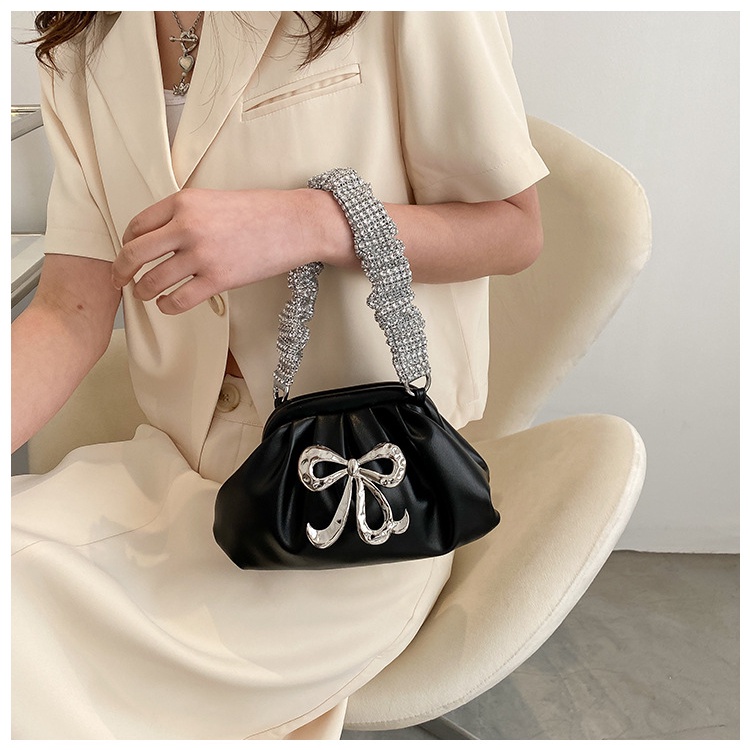 Túi Xách Đeo Vai Hình Đám Mây Đính Đá Phối Dây Xích Thời Trang Mùa Hè 2022 Cho Nữ