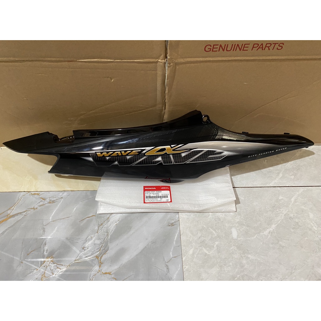 Ốp sườn bên phải - ốp thân HONDA WAVE A100 năm 2013 màu Đen. 64600KWYA30ZD