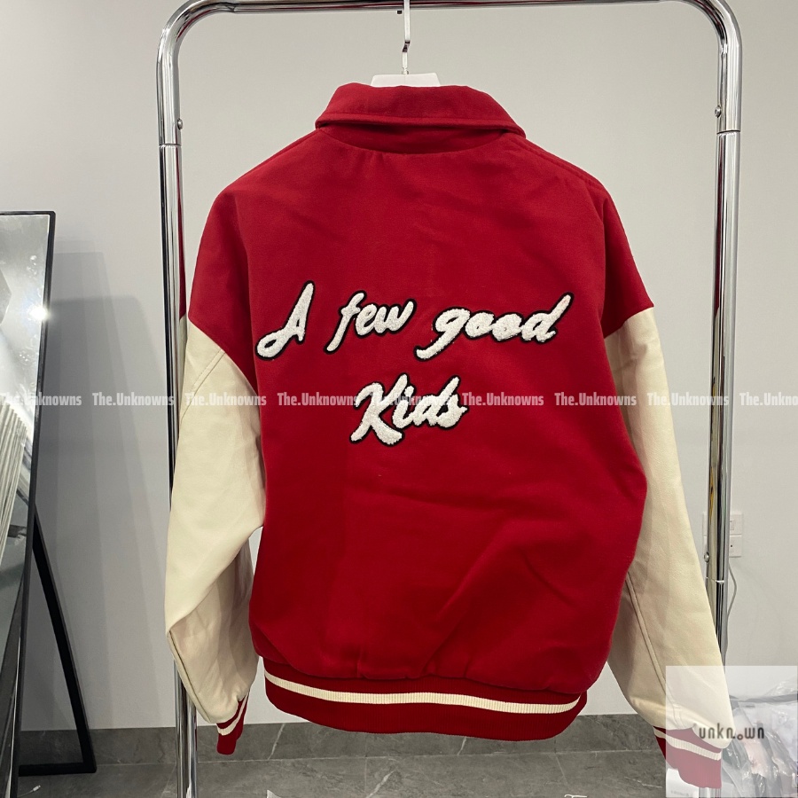 👑 👑-Áo Varsity Jacket D.ONCARE PRINCE CHARMING VARSITY JACKET" - RED JACKET"-Áo khoác bomber D.ONCARE