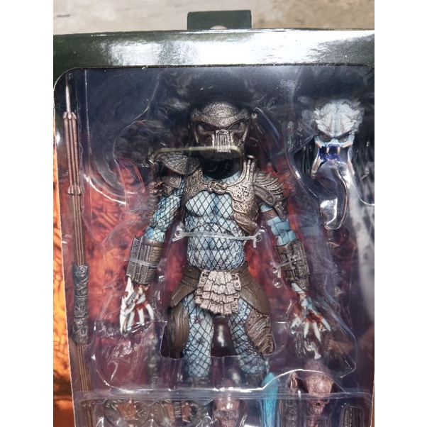 Mô hình NECA Ultimate Warrior Predator có sẵn