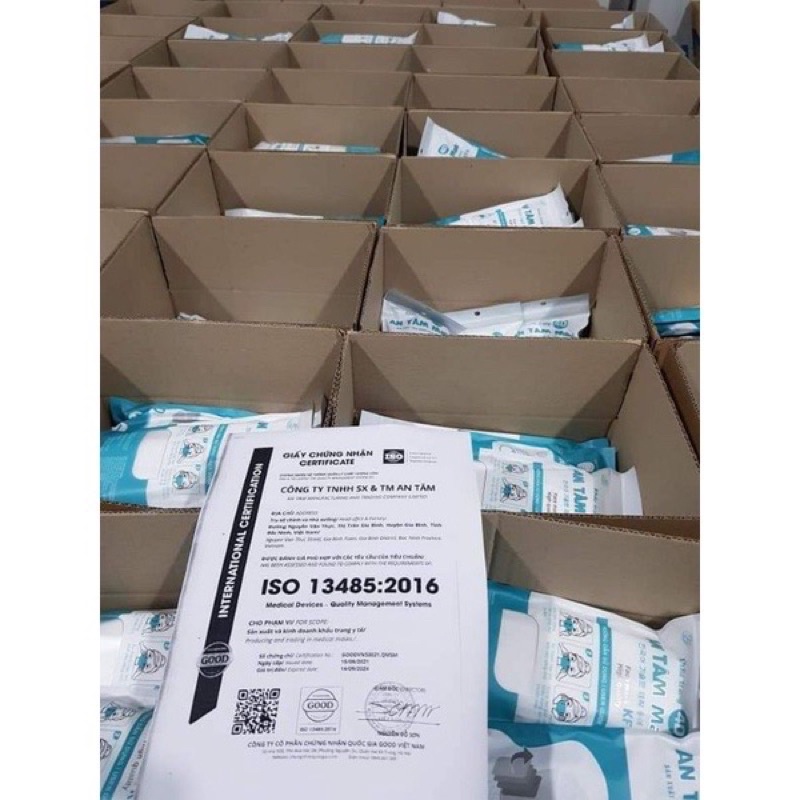 Thùng 300 Cái KHẨU TRANG CUA KINGCARB CHÍNH HÃNG DÀY DẶN ÔM SÁT MẶT