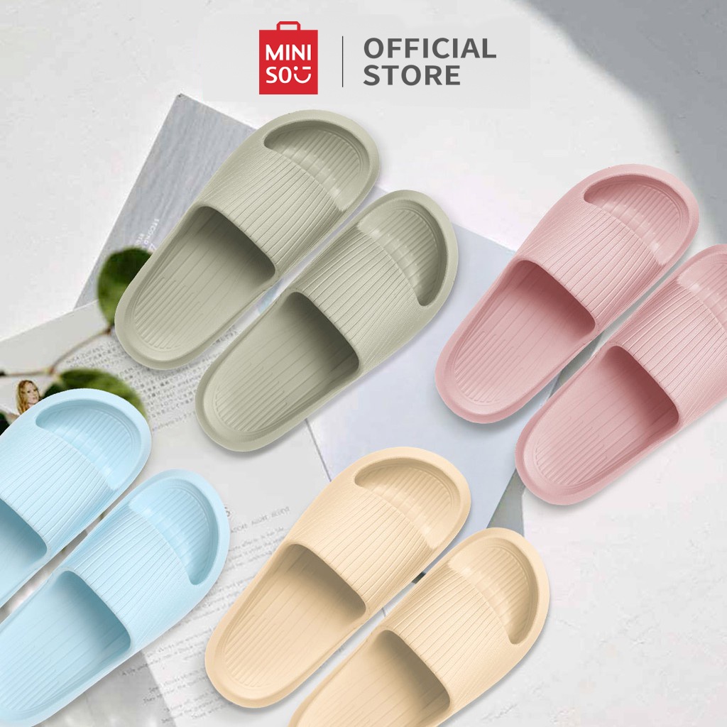Dép nữ đi trong nhà thương hiệu Miniso chất liệu nhựa cao cấp, chống trơn trượt, êm ái nhiều màu sắc lựa chọn