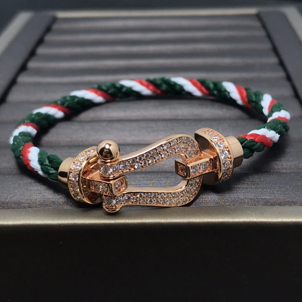 Vòng Tay Nhiều Màu Sắc Đa Dạng Cho Cặp Đôi