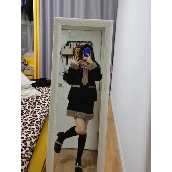 ẢNH THẬT Set Áo Khoác Chân Váy Dạ Đen Viền Bông