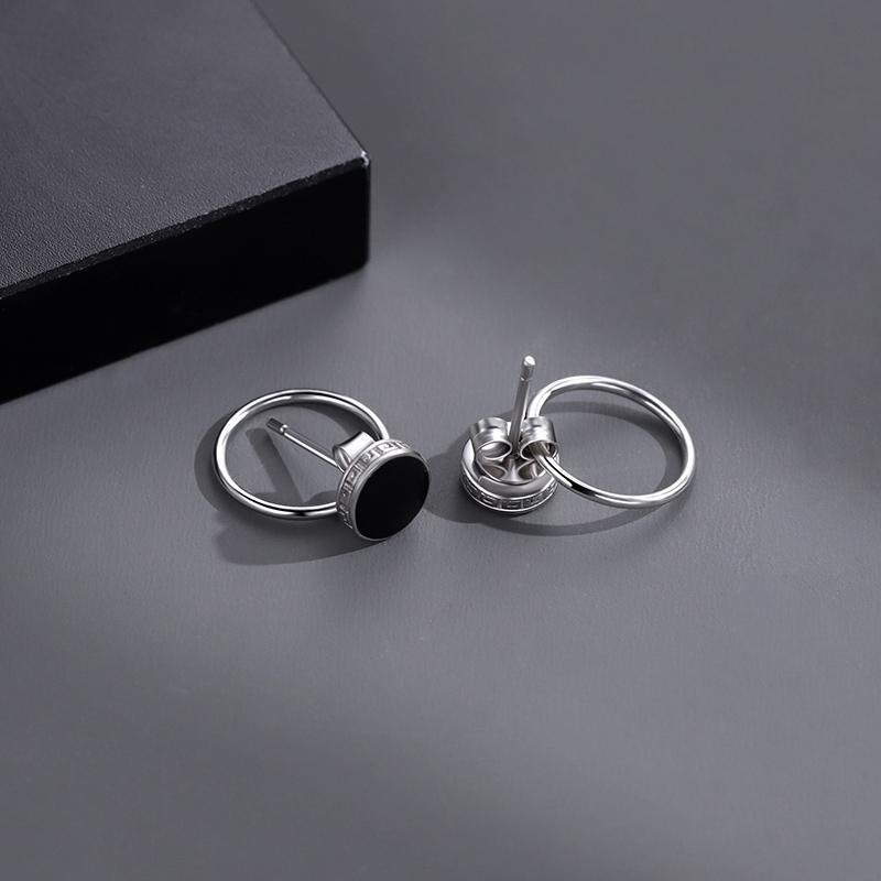 1 chiếc  khuyên tai sau tai ghim đen hợp kim cơ bản