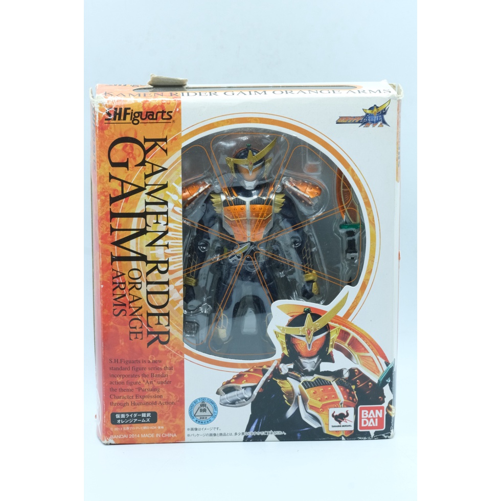 Mô hình SHF Orange Arms S.H.Figuarts Kamen Rider Gaim tặng kèm Base Limited. Chính hãng Bandai. Có ảnh thật tình trạng.