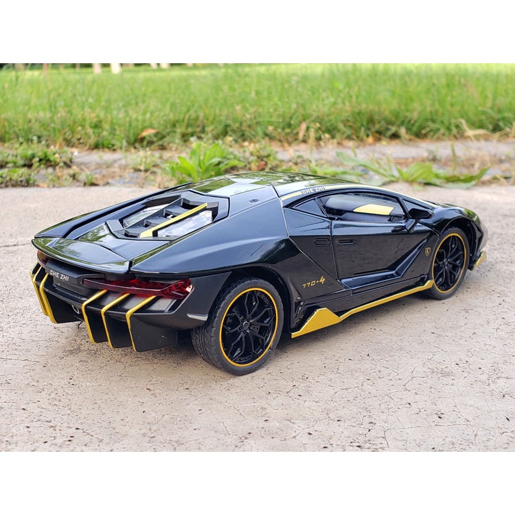 Xe mô hình hợp kim Lamborghini LP770 tỉ lệ 1:24