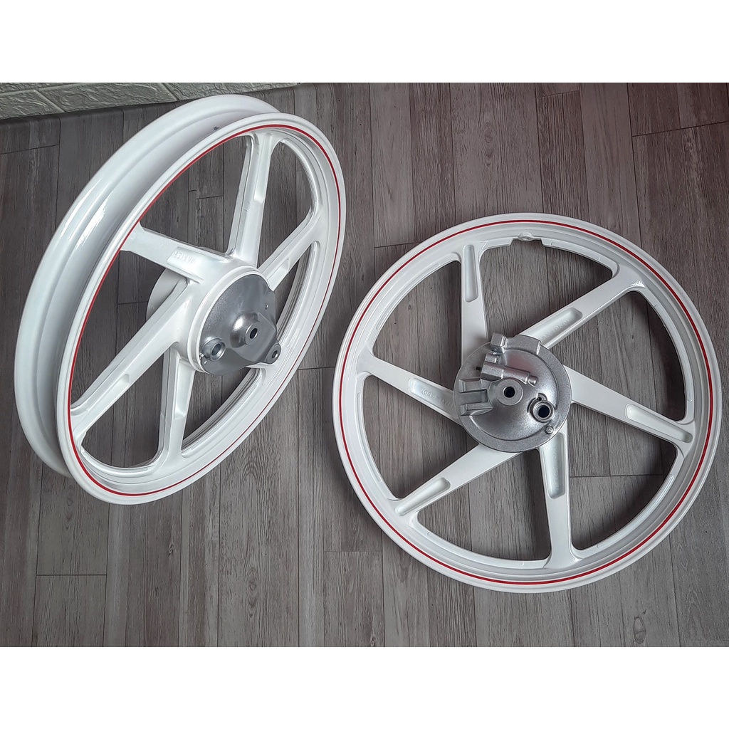 Mâm  6 cây kiểu Satria dùng cho Dream / Wave nhỏ đời cũ