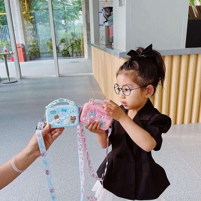 Túi Đeo Chéo Cho Bé Silicon họa tiết hoạt hình