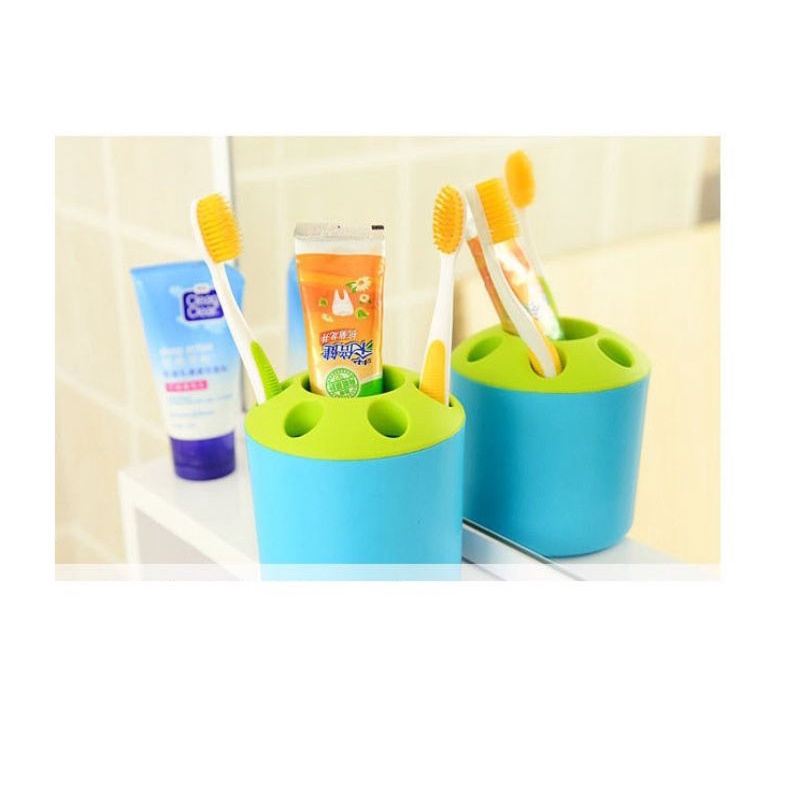 Cốc đa năng đựng bàn chải, bút,,,