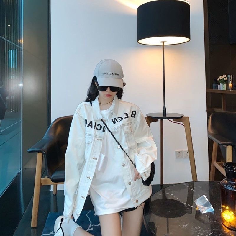 ÁO KHOÁC BÒ BALENCIA MÀU TRẮNG SIÊU HOT