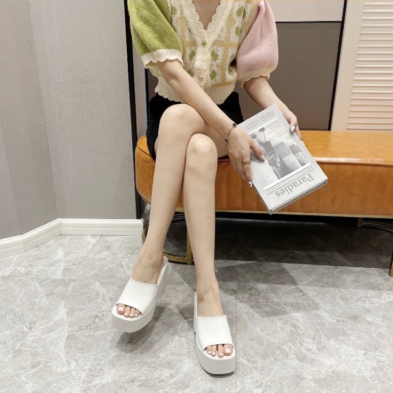 Dép quai ngang đế xuồng cao 12p siêu nhẹ