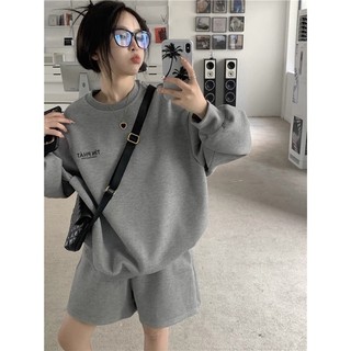 Set áo sweater thêu chữ & quần short nỉ
