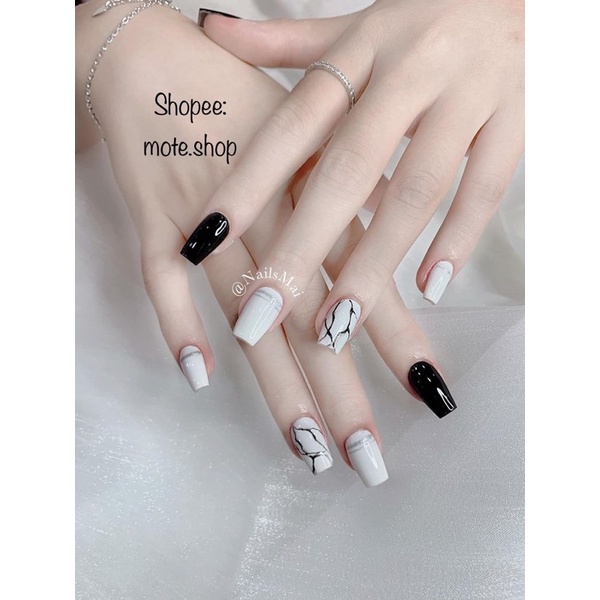 Nailbox TAY Trắng Đen