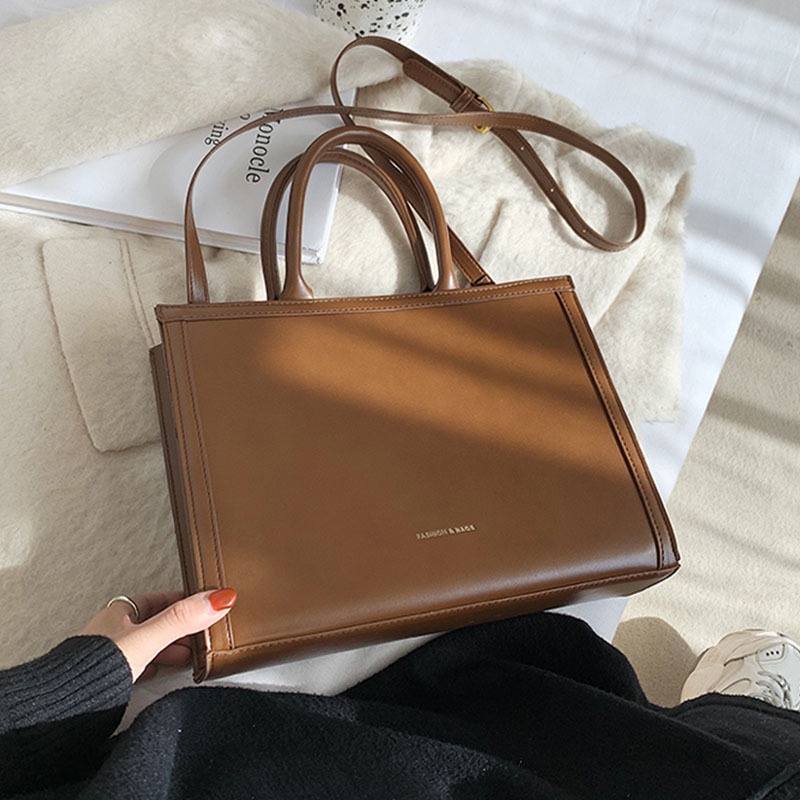 Túi đeo chéo IELGY ba chiều sức chứa lớn đơn giản dành cho nữ