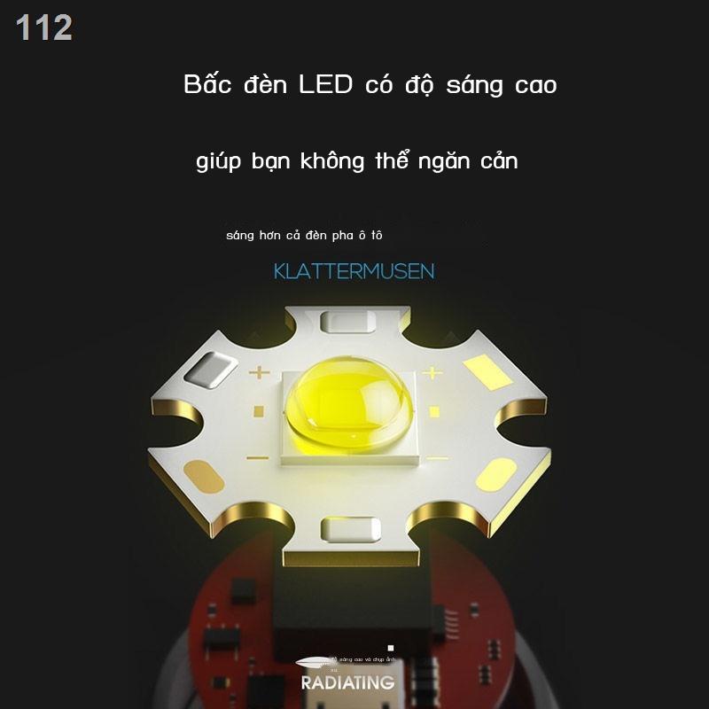 Đèn pin siêu sáng LED có thể sạc lại kho báu ánh mạnh tự vệ tầm xa ngoài trời đa chức năng nhà sinh viên không thấm nước