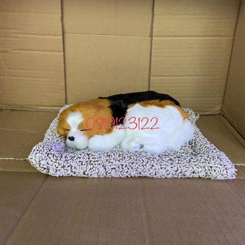 CHÚ CHÓ THAN HOẠT TÍNH KHỬ MÙI &amp; TRANG TRÍ TAPLO Ô TÔ LOẠI LỚN 28CM X 21CM